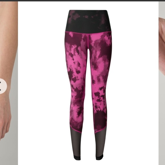 Lululemon Sweaty Endeavor Tight Blooming Pixie Raspberry Black Size 6 - Picture 2 of 16